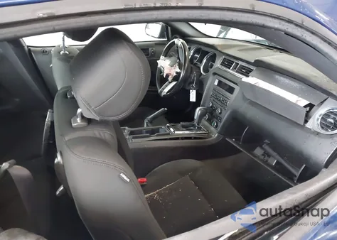 2013 Ford Mustang V6 из США, поврежденный, VIN 1ZVBP8AM1D5268176